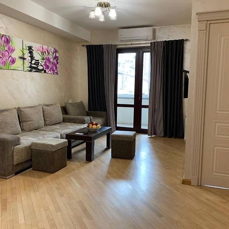 Comfortable Apartment In Center Erivan Dış mekan fotoğraf