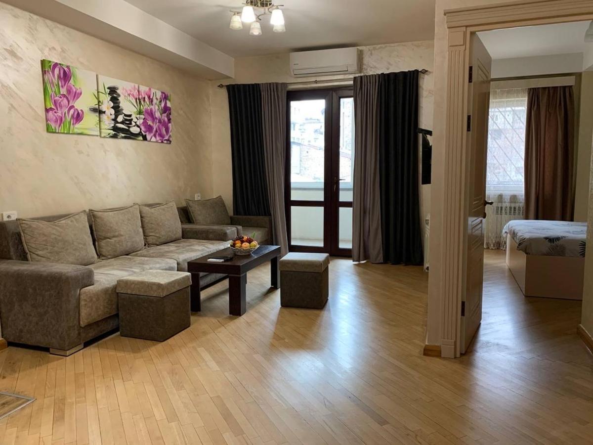 Comfortable Apartment In Center Erivan Dış mekan fotoğraf