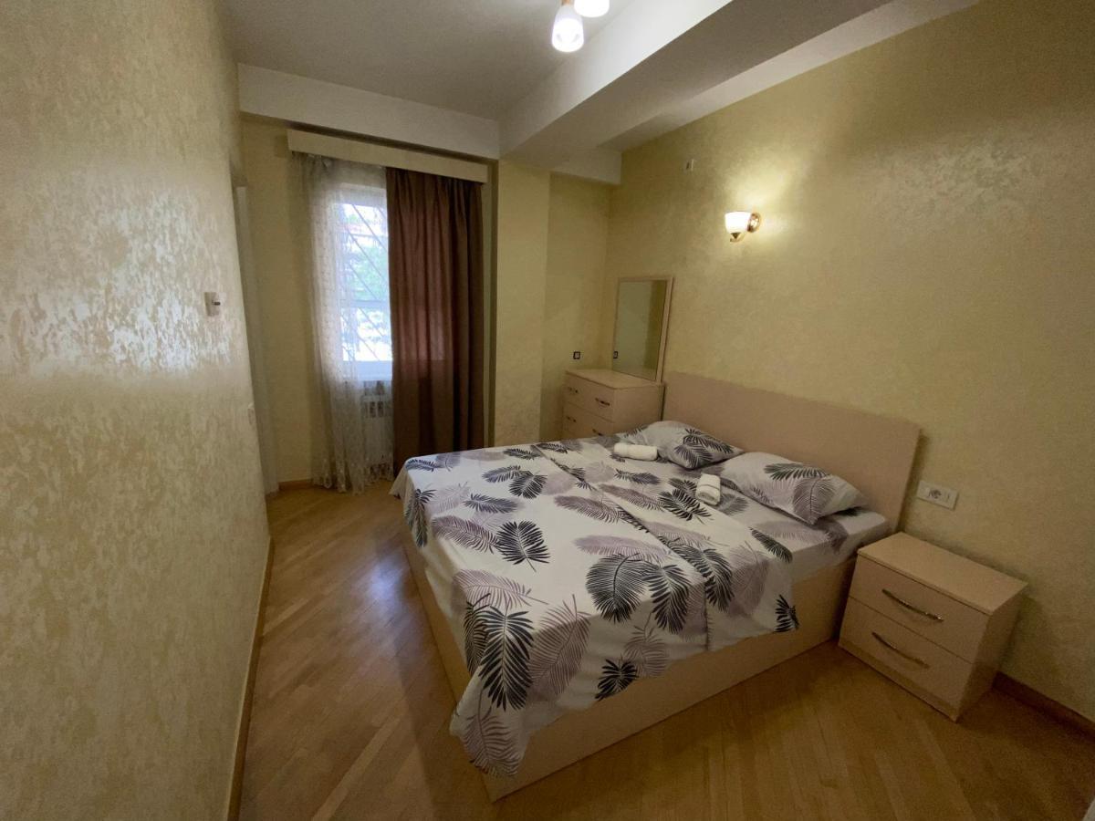Comfortable Apartment In Center Erivan Dış mekan fotoğraf